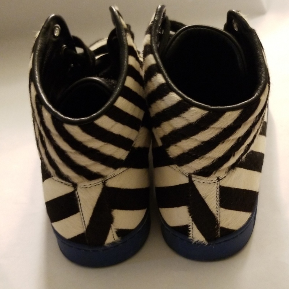 SOLD! GUCCI MENS ZEBRA CALF HAIR HIGH TOP SNEAKERS - Picture 3 of 8